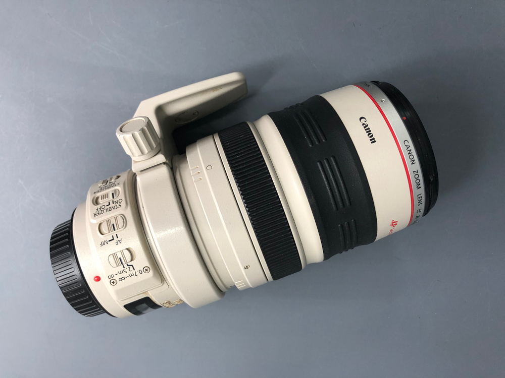 Canon EF 28-300mm 3.5-5.6L IS USM