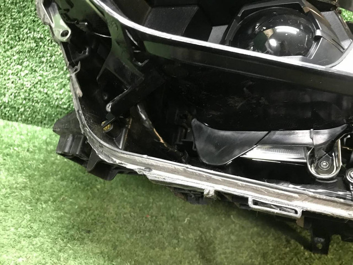 Битая Фара левая BMW X5 G05 (2018-2023) LED