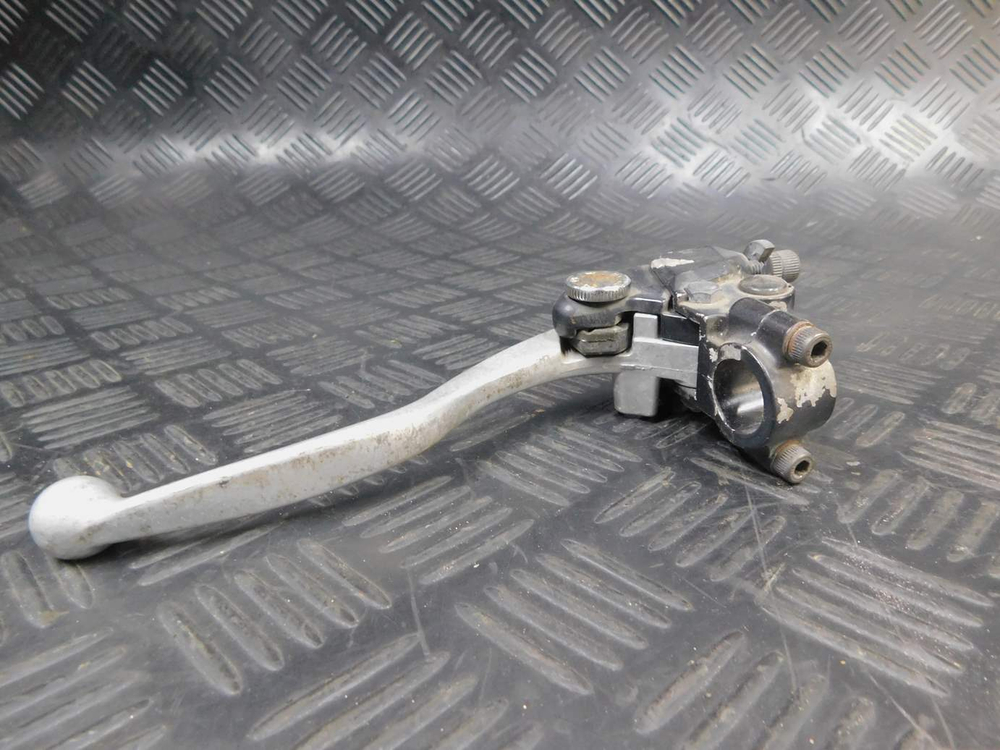 Рычаг сцепления Kawasaki ZZR 400 98 (с креплением) 053028