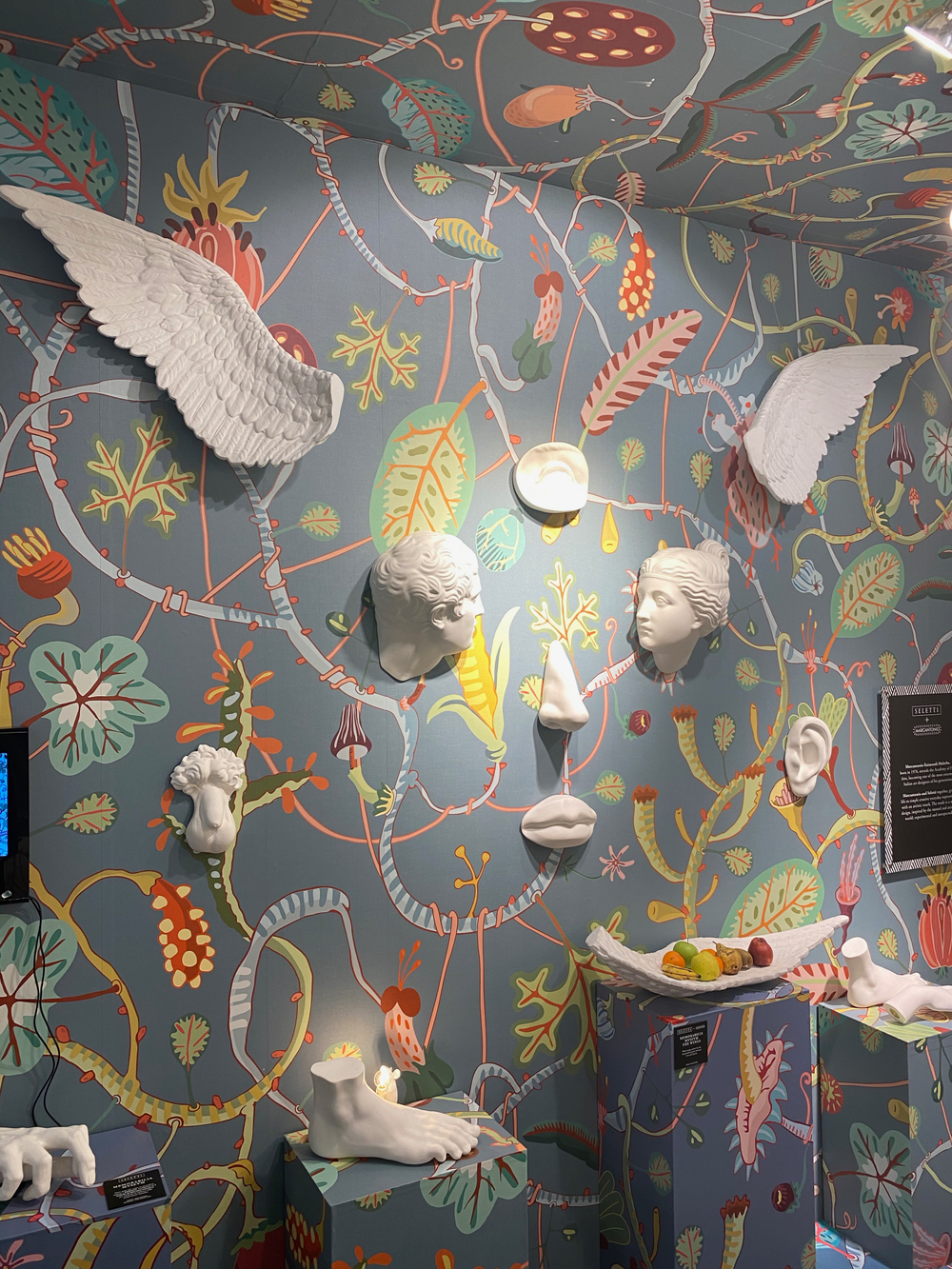 Декоративное панно Wing Left