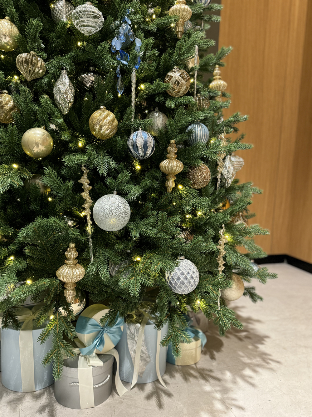 Новогодняя дизайнерская Ель «Морозное утро»