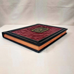 Книга "Русская охота" в переплете из натуральной кожи