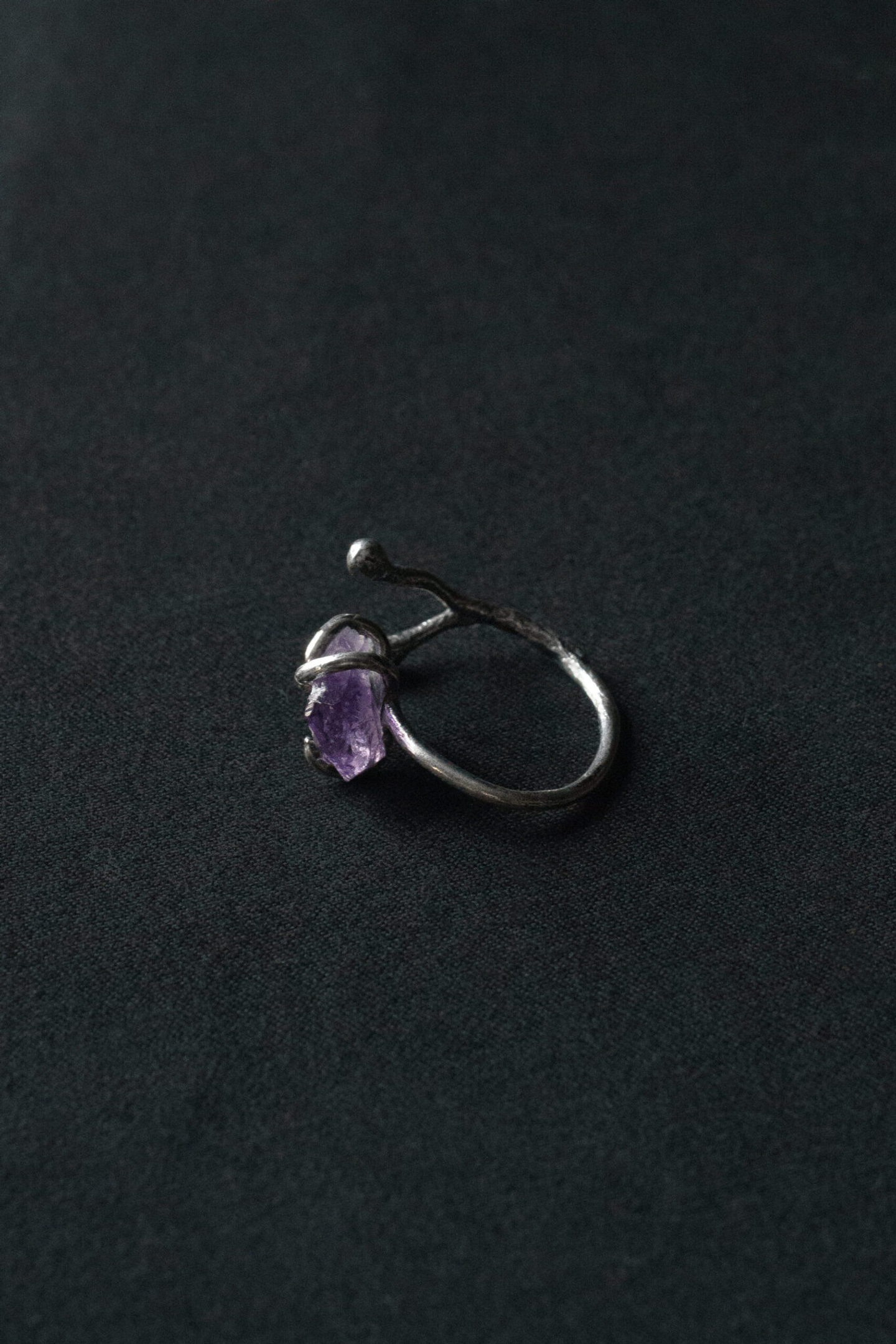 Безразмерное кольцо с аметистом