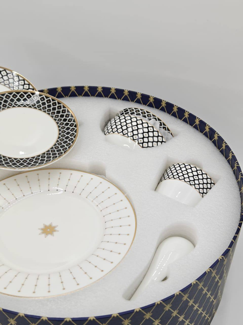 Столовый сервиз Imperial Porcelain Manufactory 10 предметов