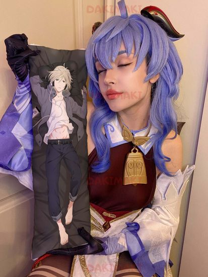 Мини дакимакура Юрий Плисецкий из Юри на льду арт. M0259, 60х20 см