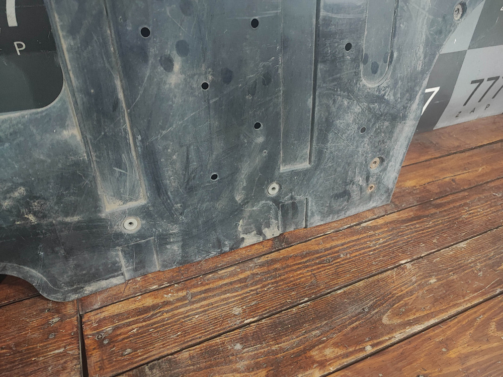 Защита двигателя (пыльник) GAC GS8 1 16-23 Б/У Оригинал 6740003CAD0001