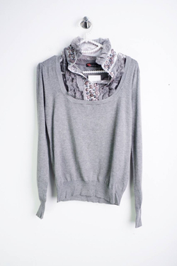 Джемпер в базовом цвете, маркировка M/L визуально на 46/48 размер