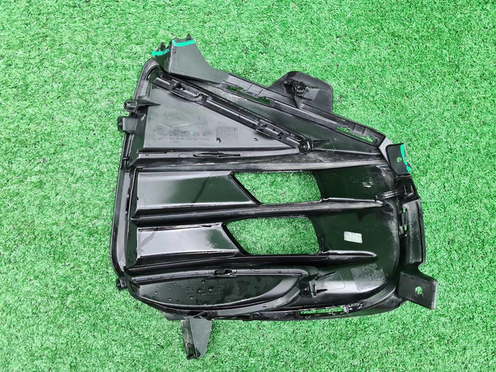 Накладка ПТФ левая Kia K5 (2019-2023)