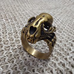 Кольцо. Череп кошки