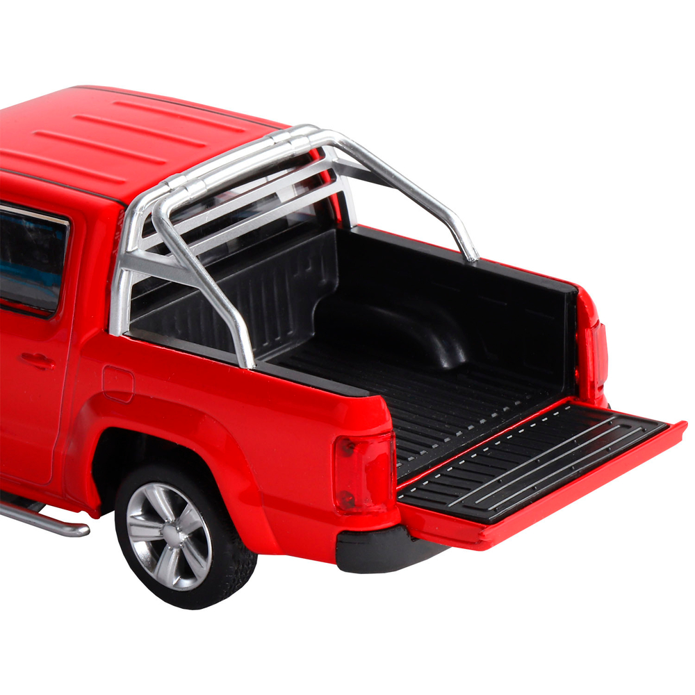 Модель 1:30 Volkswagen Amarok свет, звук, откр. двери, капот и дверка багажника