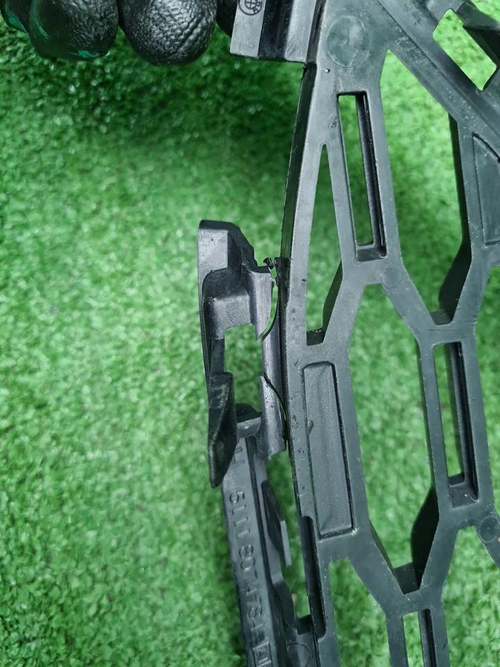 Решетка бампера правая BMW 8er G14 (18-22) M-paket