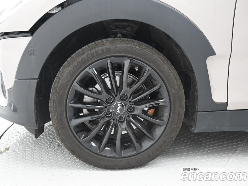 Mini Cooper Clubman Classic (10.2023)
