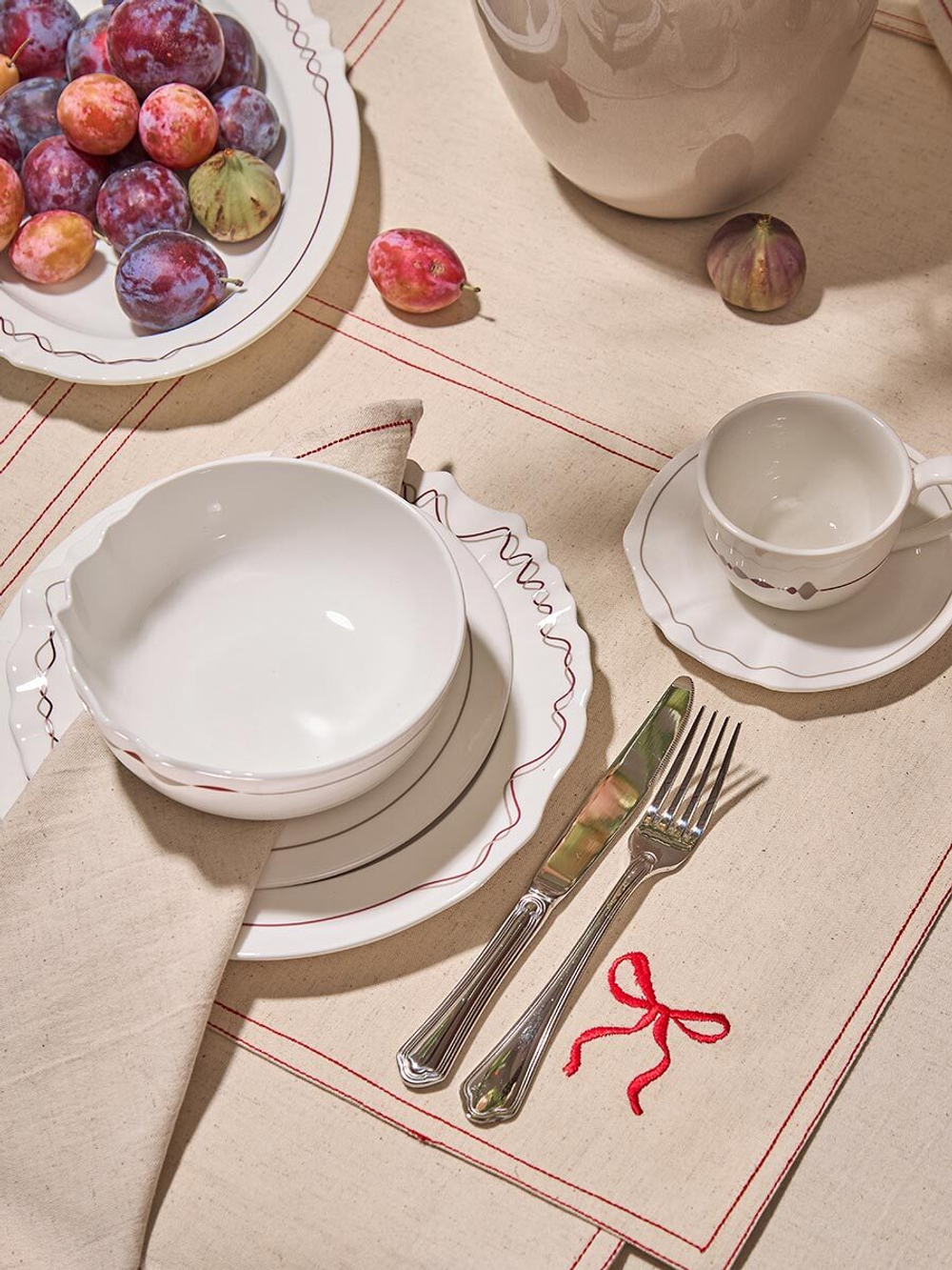 Салфетка под приборы fancy bows бежевого цвета из коллекции essential, 35х45 см