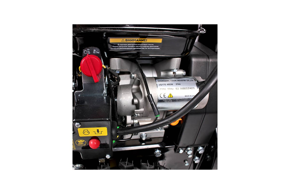 Бензиновый снегоуборщик CHAMPION ST662E