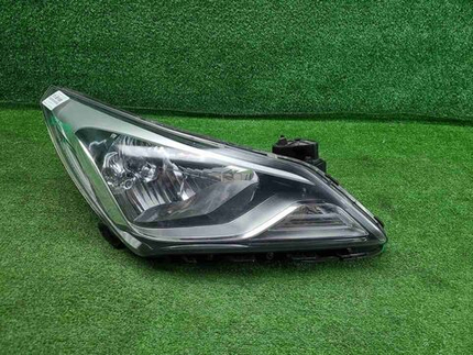 Фара правая Hyundai Solaris 1 (2014-2017) галоген