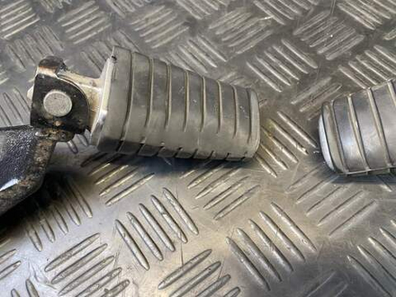 Подножки водительские Yamaha V-Max 1200 054649