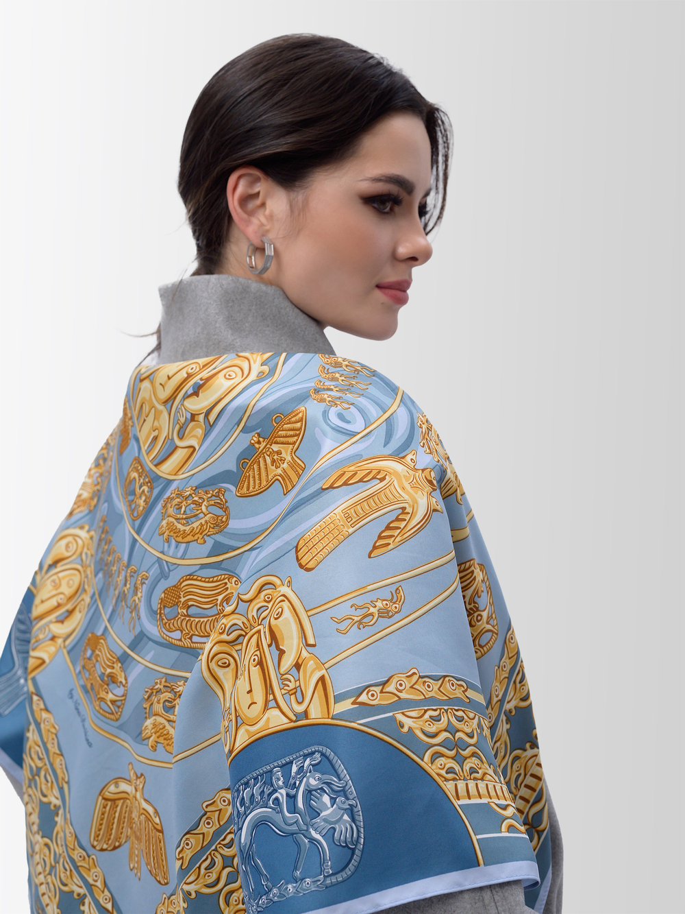 Платок «Пермский звериный стиль»