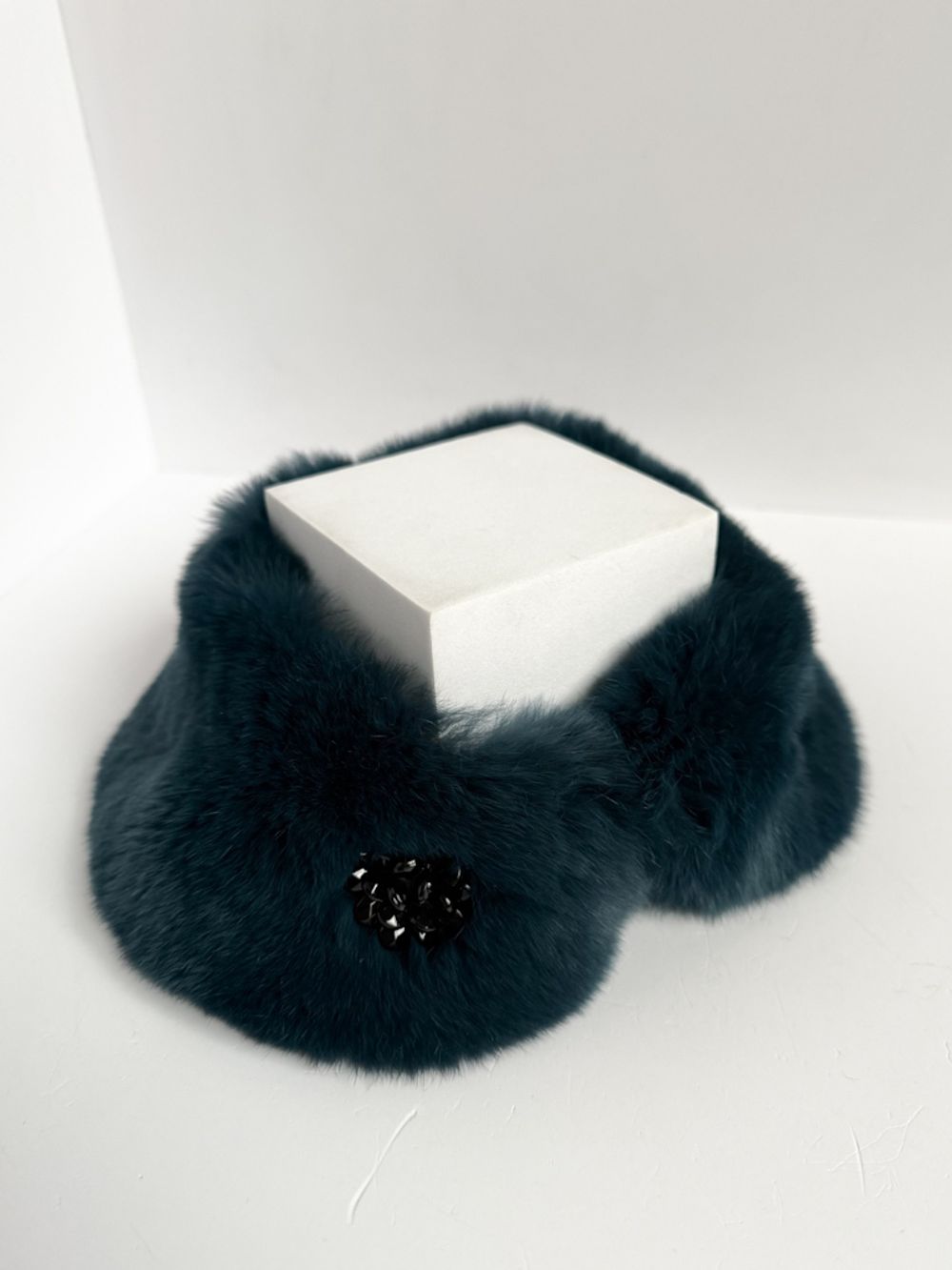 Новый меховой воротник Yves Salomon