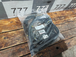 Уплотнитель двери передней левой Lexus NX 1 14-21 Новое Оригинал 6786278010