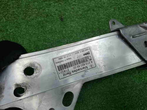 Кронштейн передней панели Mercedes GLC X253 15-22