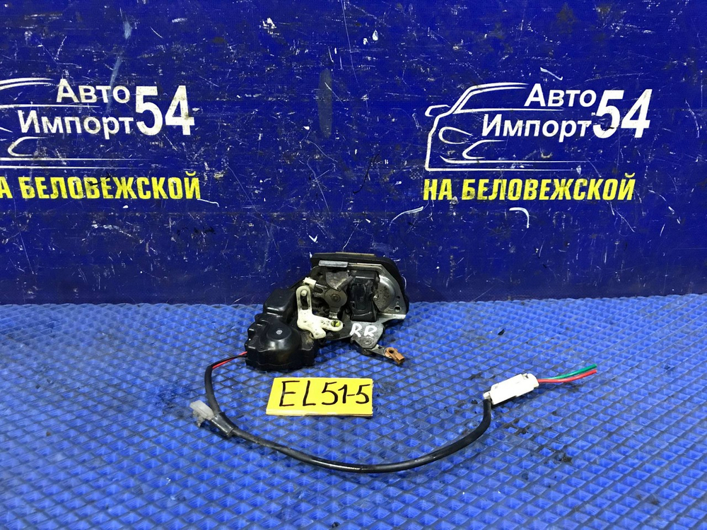 Замок двери задней правой TOYOTA CORSA 1997