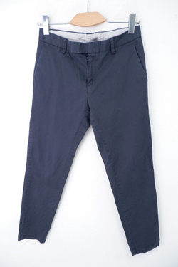 Брюки лаконичные 44 размер