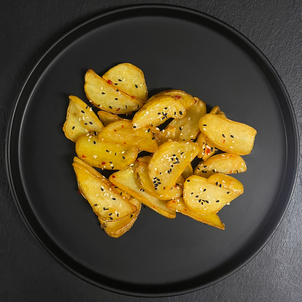 Картофель под соусом сладкий чили