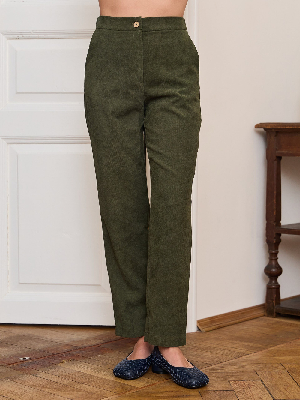 Брюки классические вельветовые