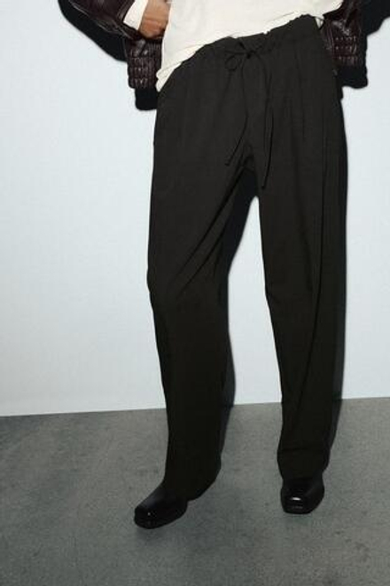 ZARA БРЮКИ С ЗАЩИПАМИ, ШОКОЛАДНО-КОРИЧНЕВЫЙ