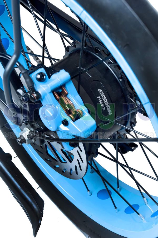 Электровелосипед Minako F11 Pro 2025 года (48V/20Ah) - Синий обод