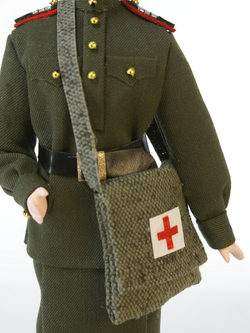 Кукла коллекционная медсестра Красной армии