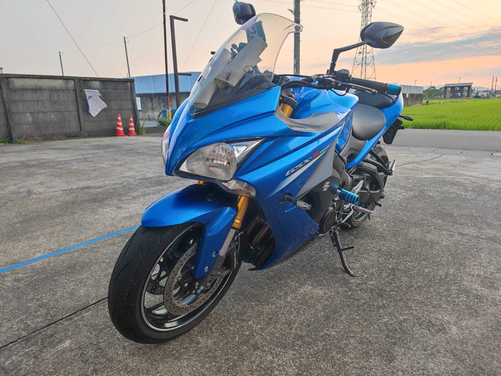 Suzuki GSX-S1000F 049730