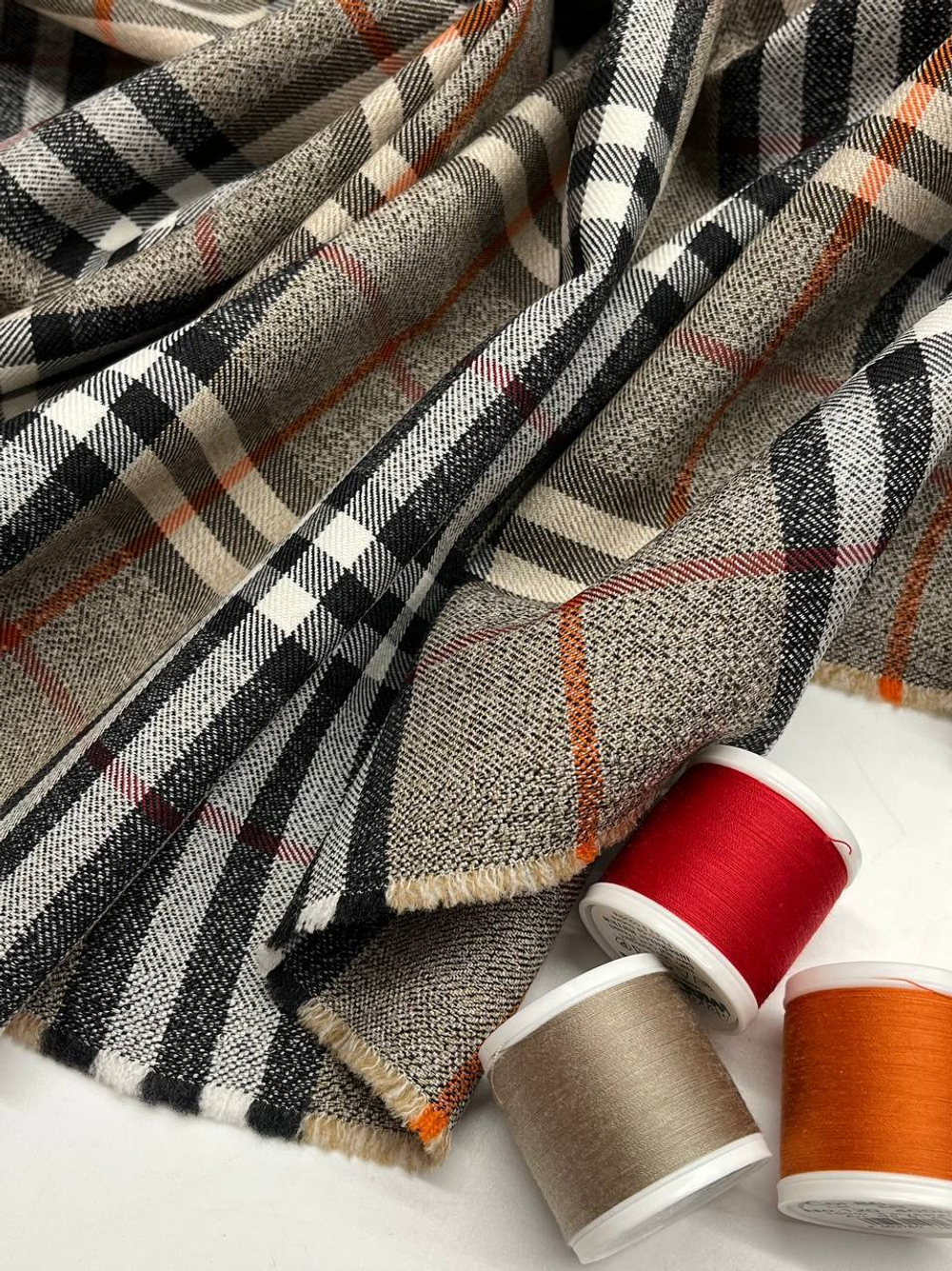 Шерсть костюмно-плательная Burberry песочная в клетку