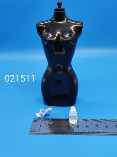 Обувь для куклы Барби 021511