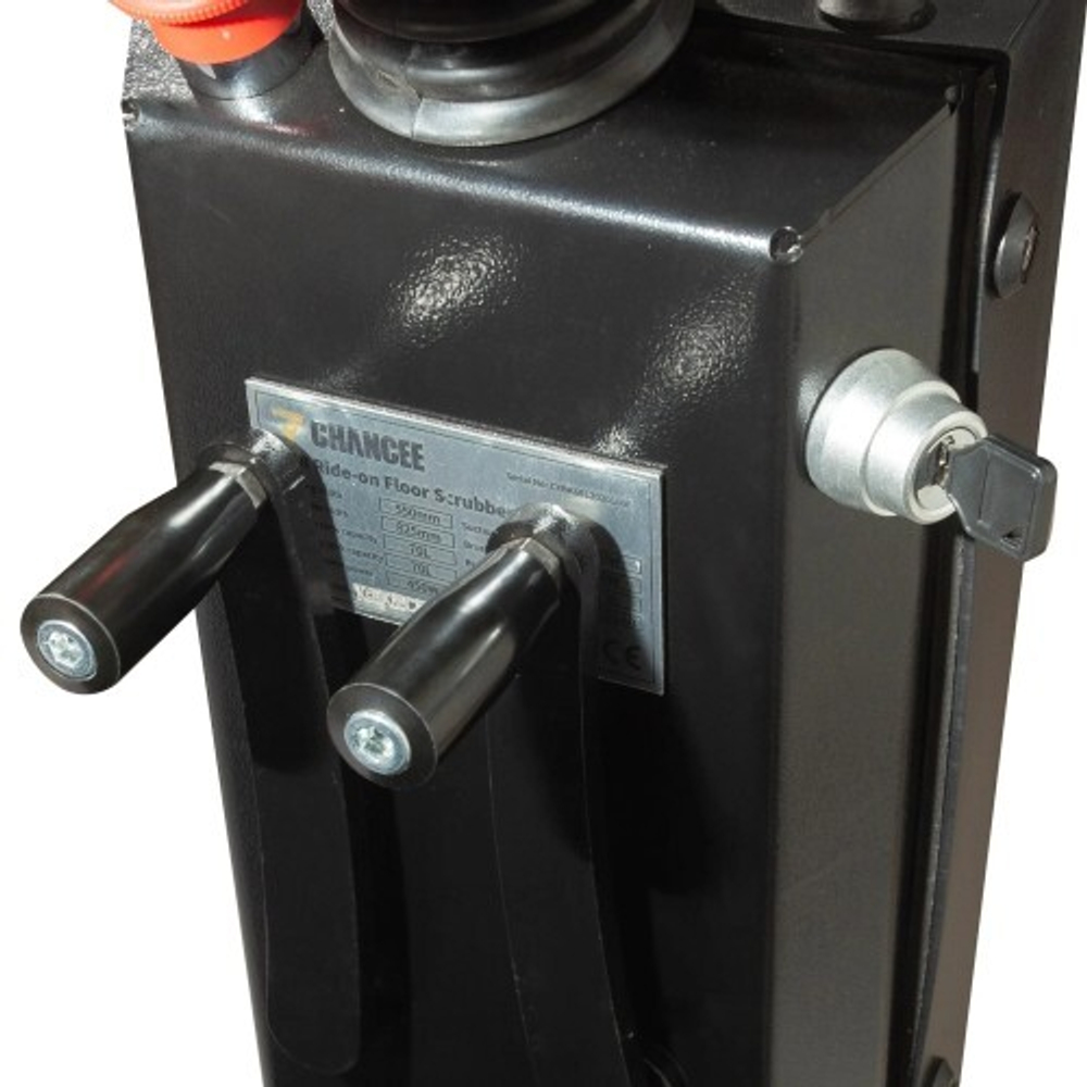 Машина поломоечная CHANCEE K68 (Gel 113 а/ч) с местом оператора K68