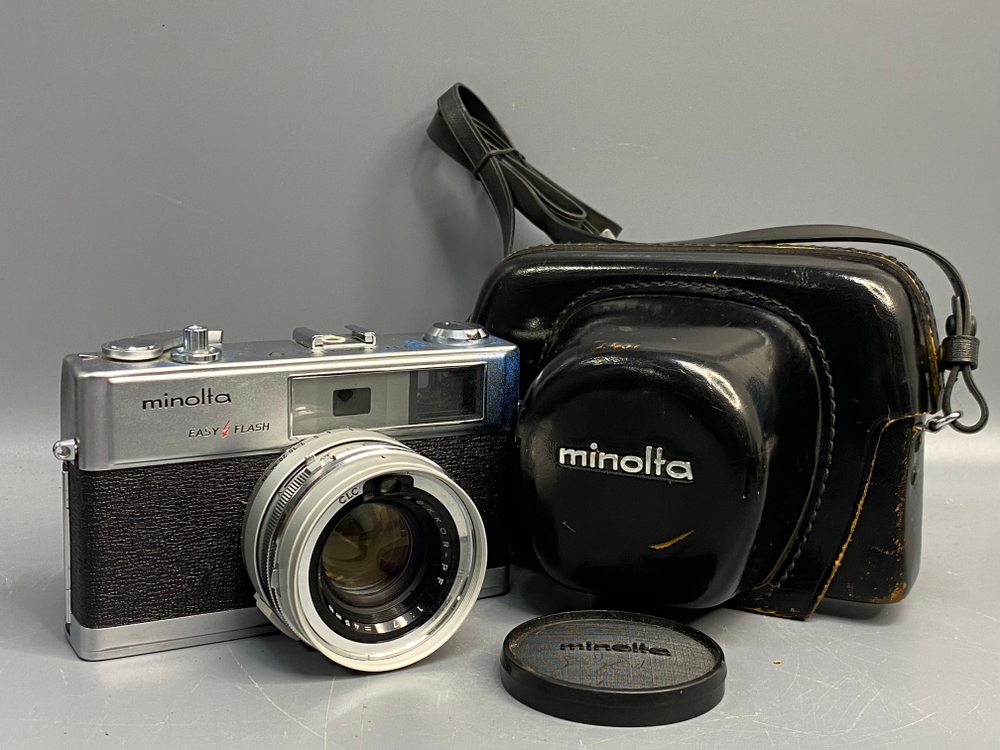 Minolta Hi-Matic 9