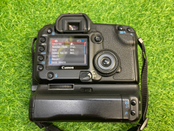 Canon EOS 30D + Canon Battery Grip BG-E2N