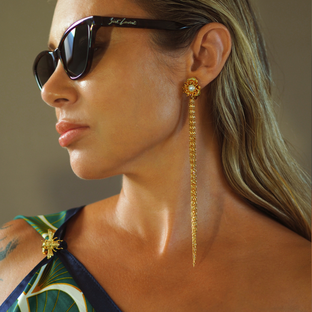 flower tassel clip on