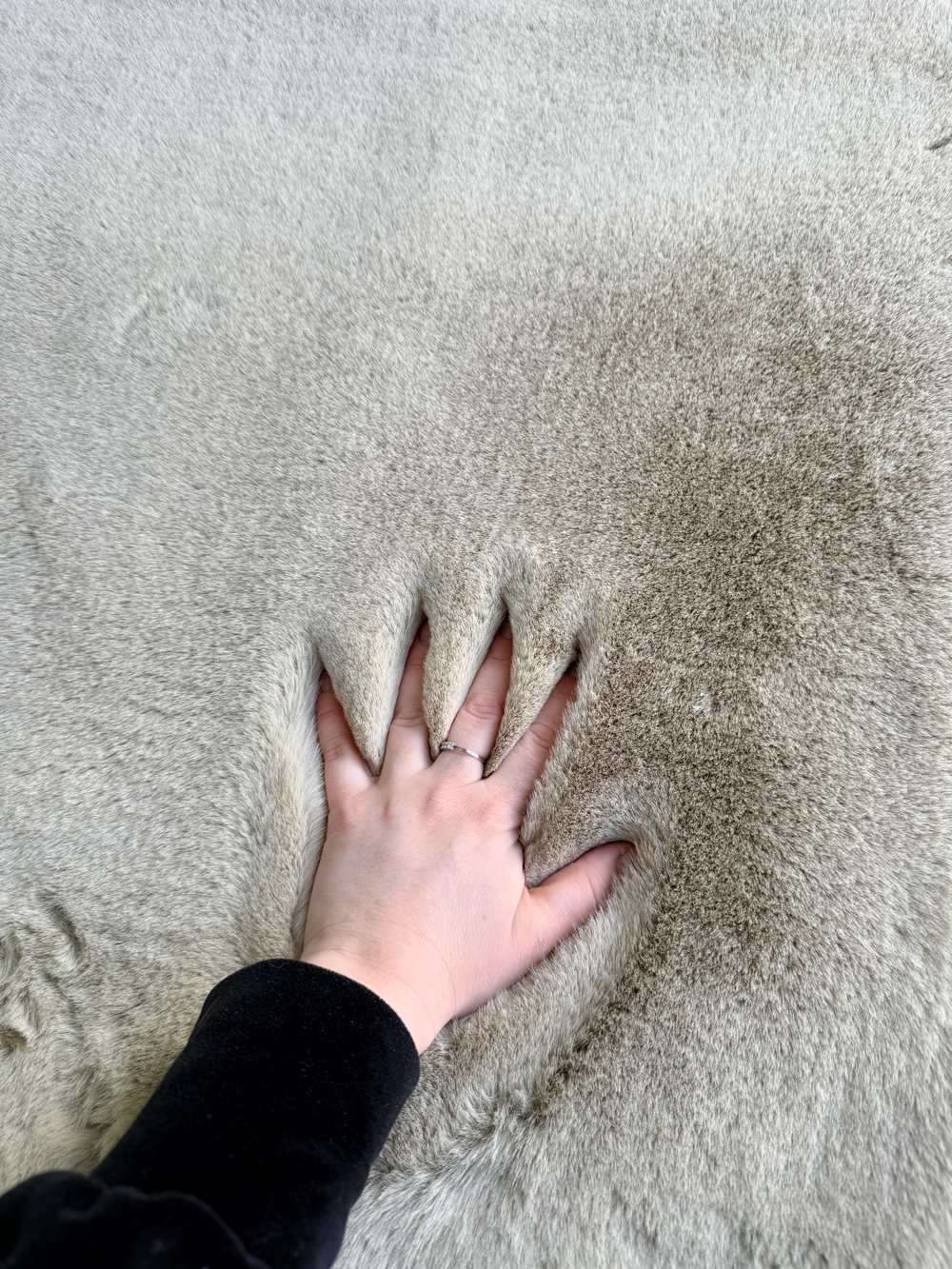 Ковер меховой имитация кроличьего меха