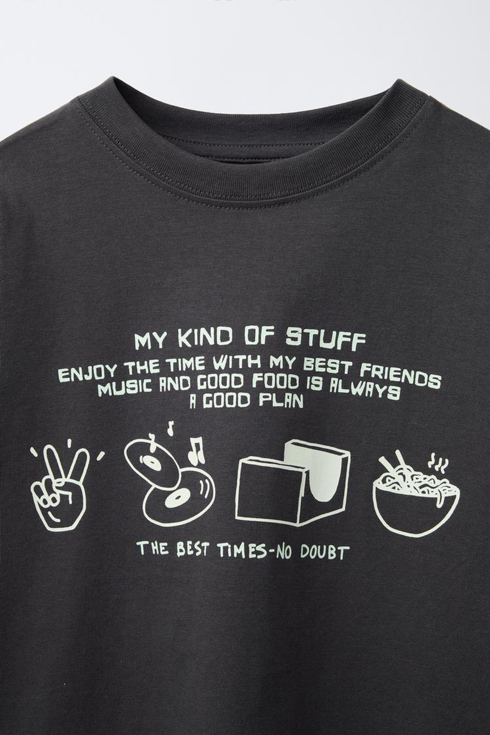 ZARA ФУТБОЛКА ИЗ ТКАНИ С ПРИНТОМ, АНТРАЦИТОВО-СЕРЫЙ