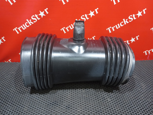 Патрубок воздушного фильтра 2016г