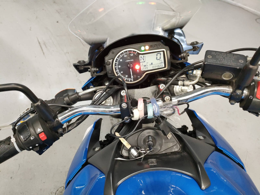 Suzuki GSR750 2013
