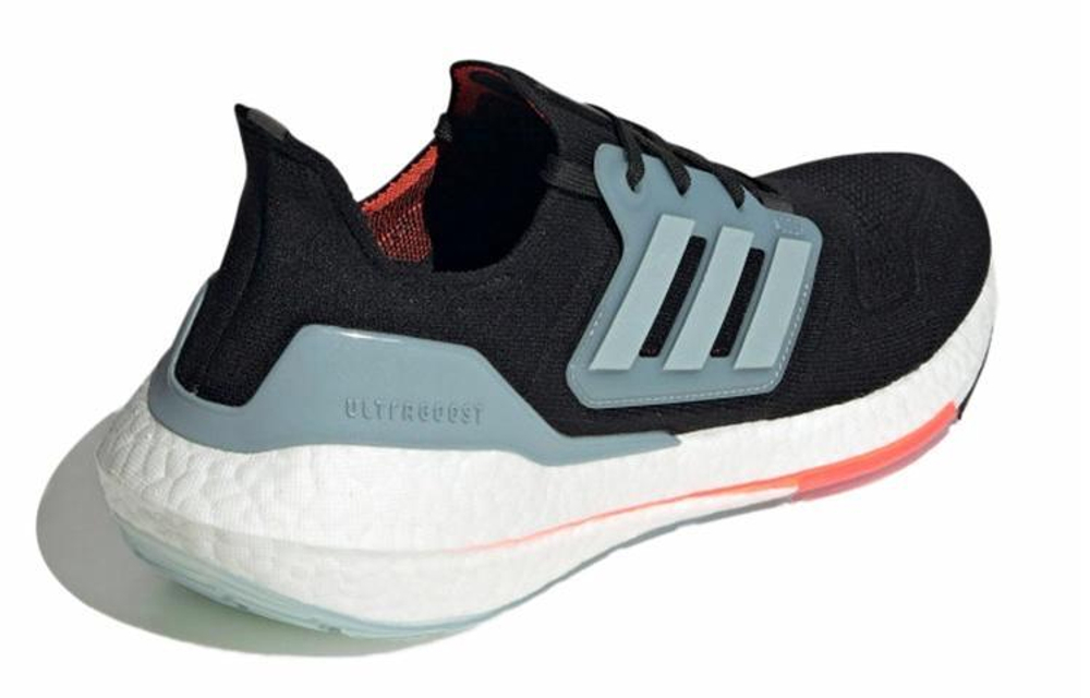 Кроссовки Adidas Ultraboost 22