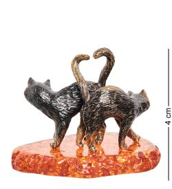 Народные промыслы AM-2220 Фигурка «Парочка котов» (латунь, янтарь)