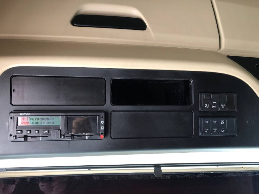 Shacman (Shaanxi) SX* 4x2 Седельный тягач SX4188YY381 (Дизельный, 12,5 л, 473 л.с., АТ)