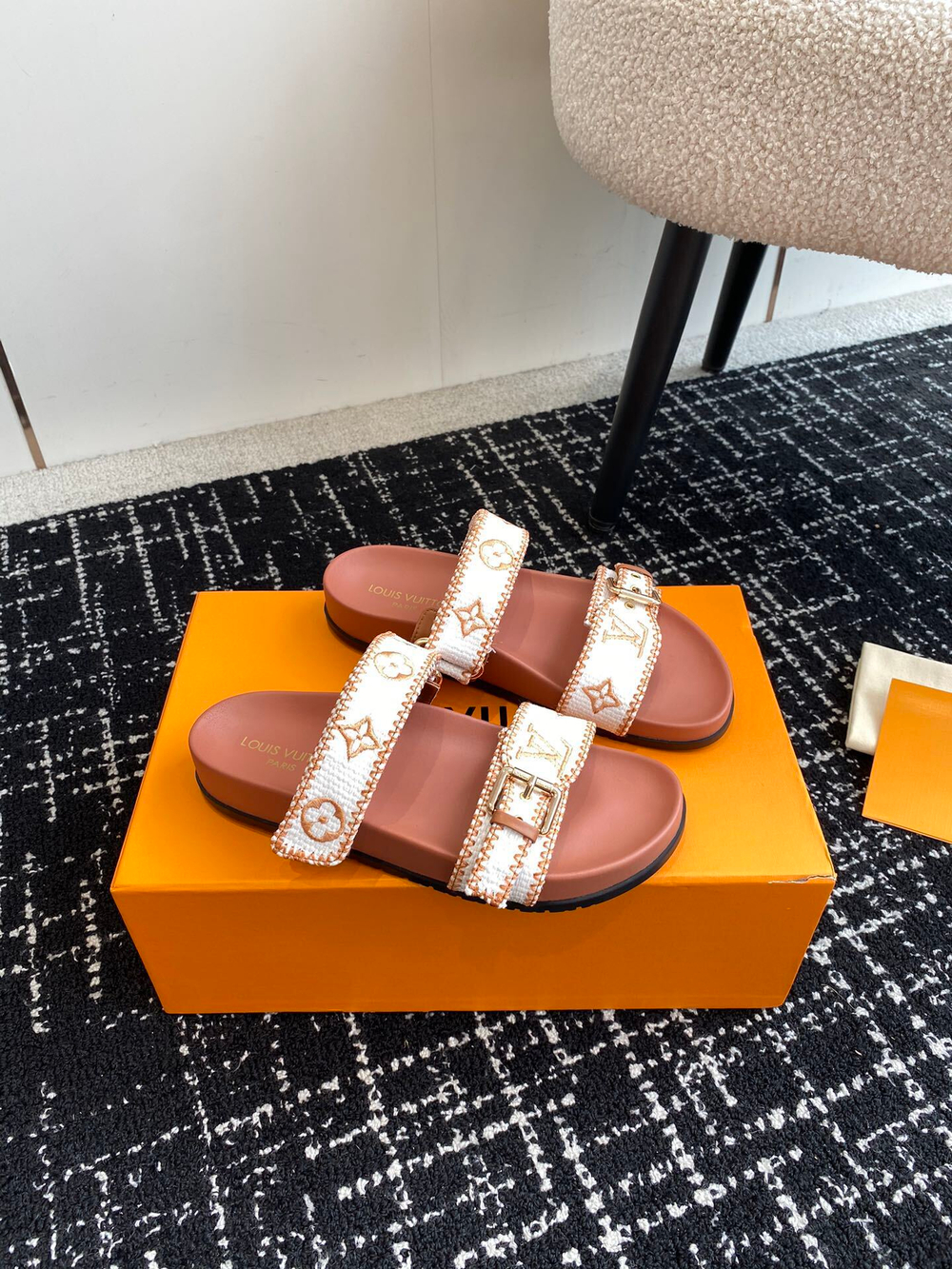 Louis Vuitton Bom Dia Flat Comfort Mule (5 colors)