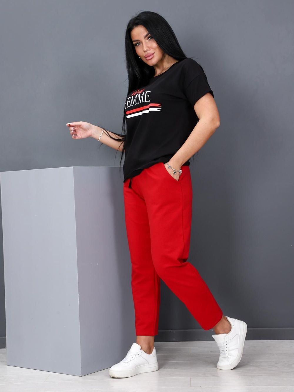 Рене - костюм красный Iv-capriz (Акция)