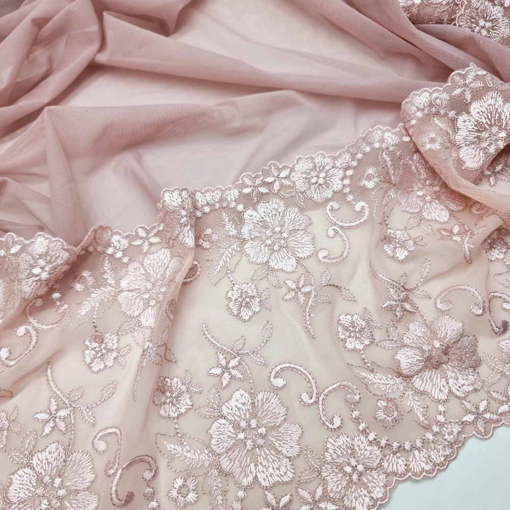 Вышивка на сетке ПУДРА, 18см