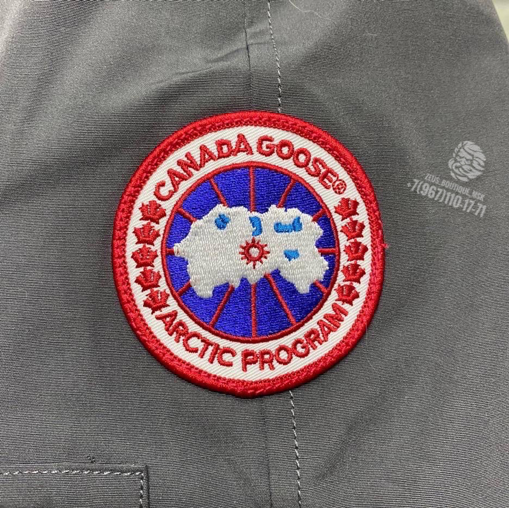 Пуховик Canada Goose