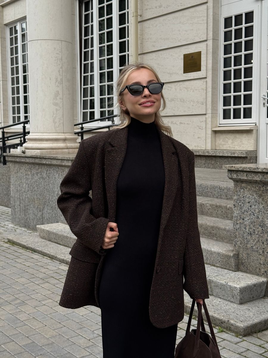 Платье из вискозы со стойкой макси черное